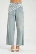 Jeansy Soft Denim Romance z koronkową chustą