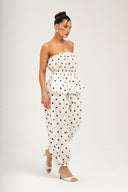 Top Polka Dots biel
